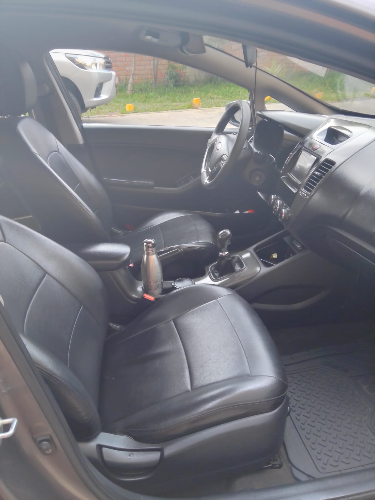 Vendo Auto Kia Cerato Excelente Estado