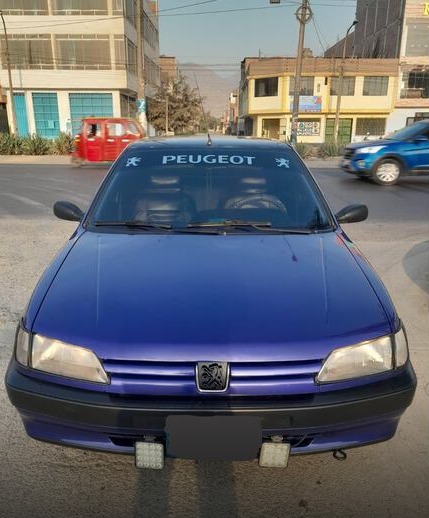 Sedan Peugeot 306 / 1995 – En Excelente Estado