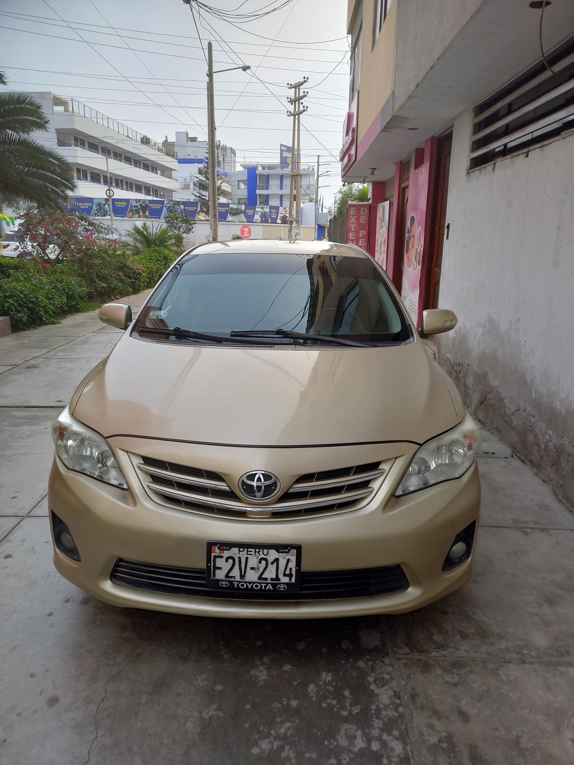 Vendo Toyota Corolla