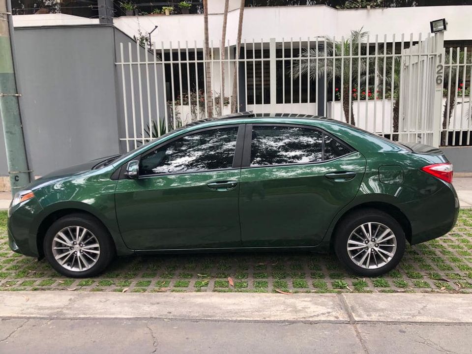 Toyota Corolla versión Premiun 2015 sanroonf