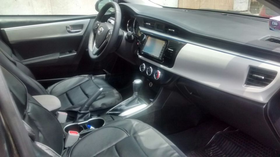 Toyota Corolla 2015 automático