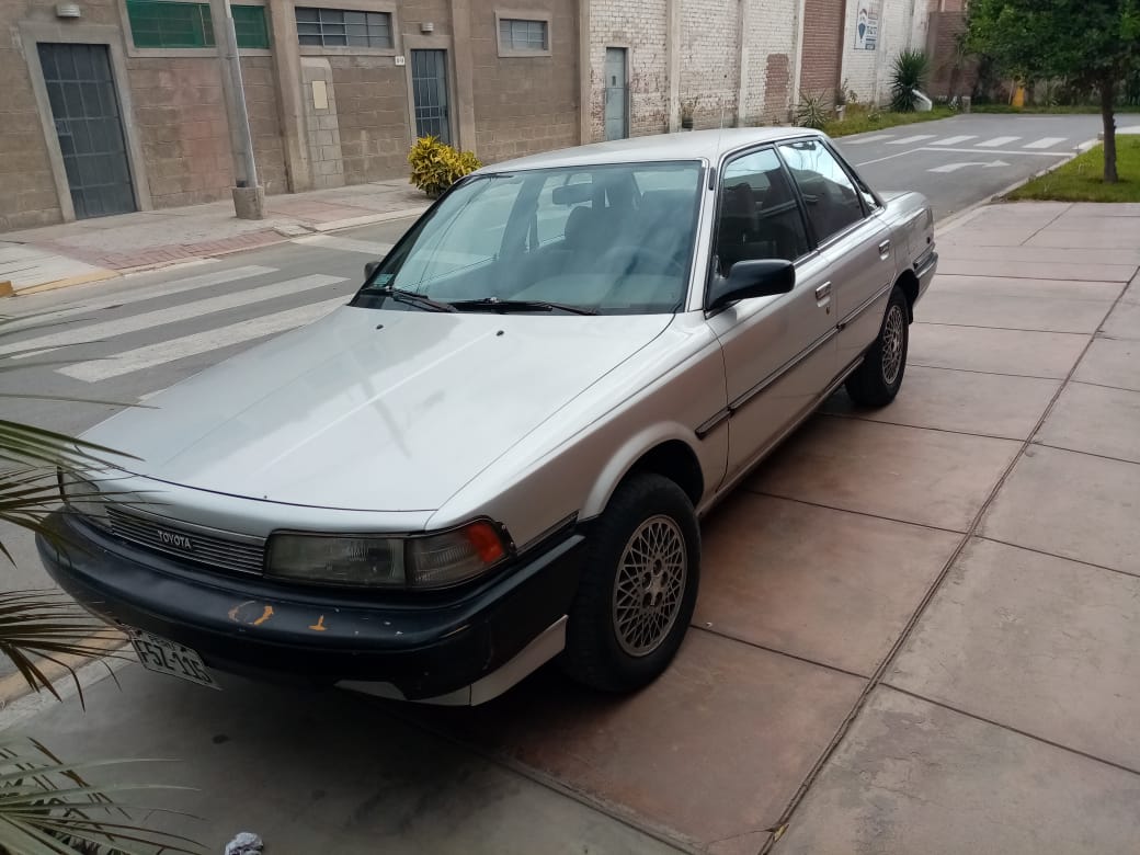 Auto Toyota Camry de 1989