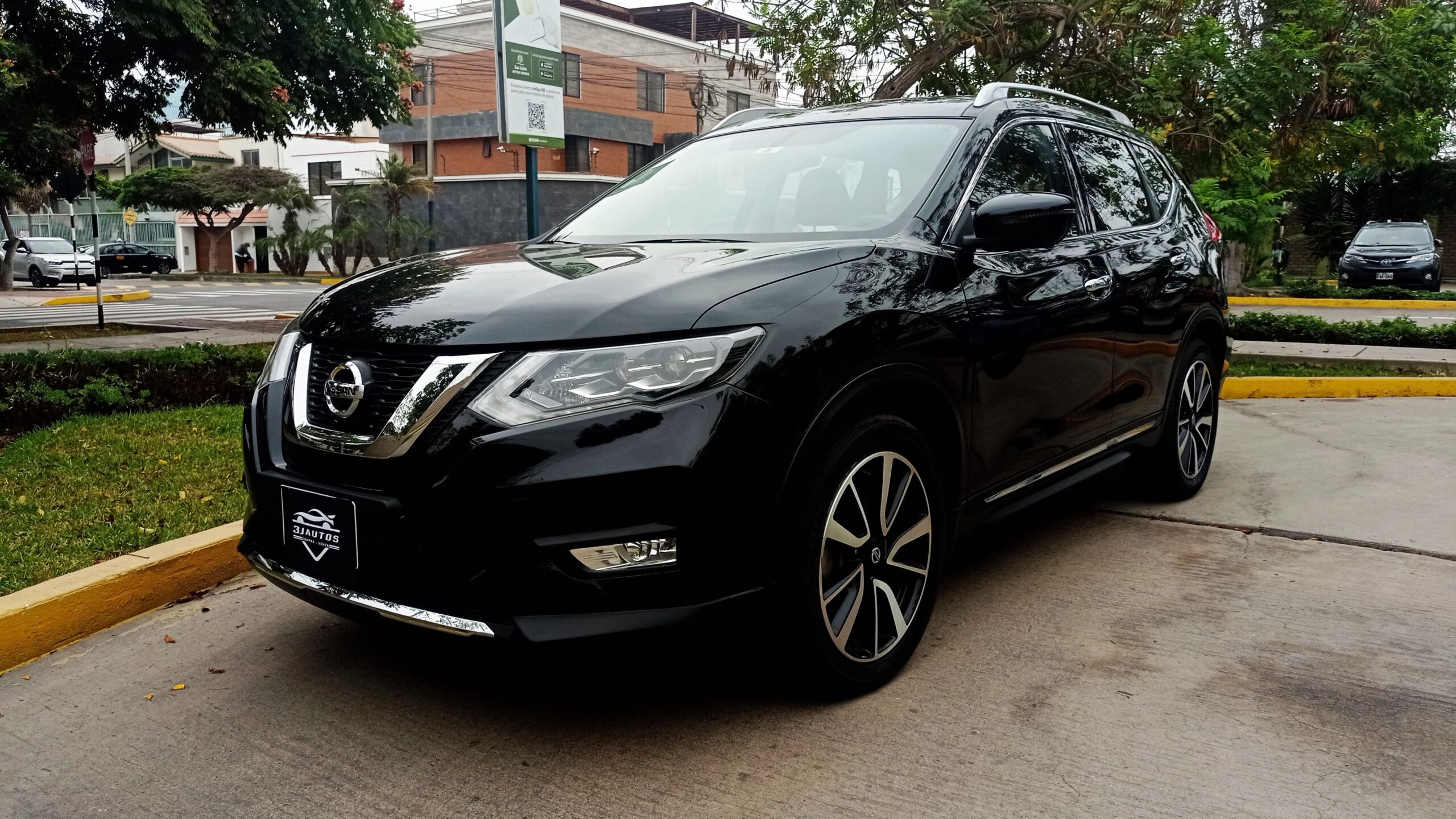 NISSAN X-TRAIL 2019