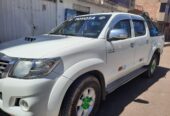 CAMIONETA 4X4 TOYOTA HILUX SRV – AÑO 2012 VERSION 2013