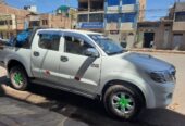 CAMIONETA 4X4 TOYOTA HILUX SRV – AÑO 2012 VERSION 2013
