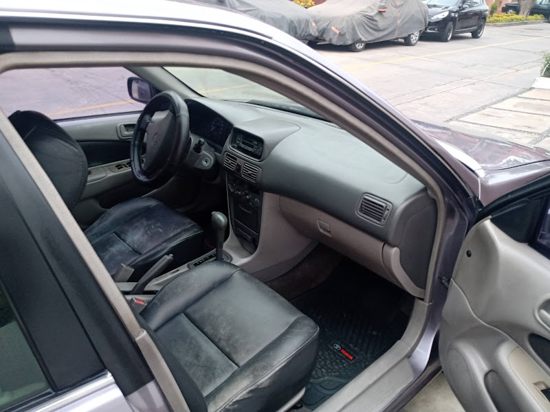 VENTA DE AUTO TOYOTA EN BUENAS CONDICIONES