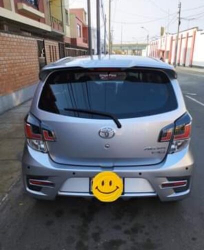Toyota Agya semi nuevo
