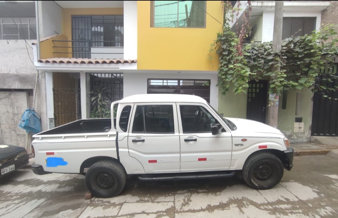 Se remata Mahindra pick up 2013