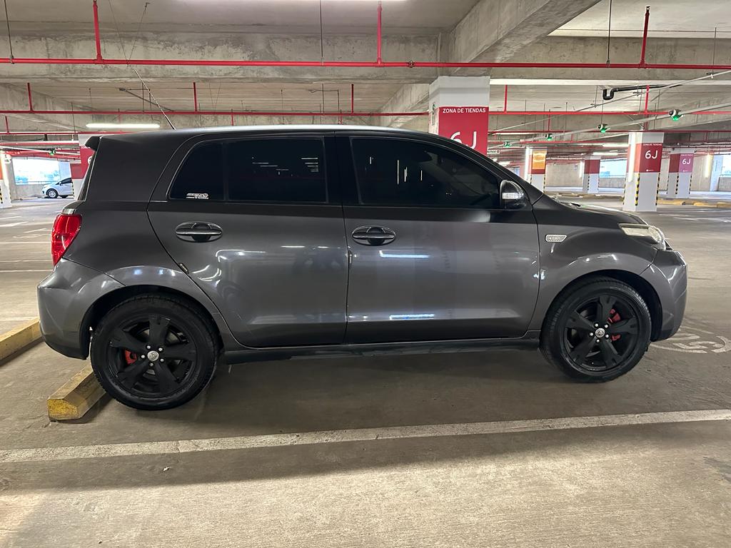 Se vende Toyota Urban Cruiser