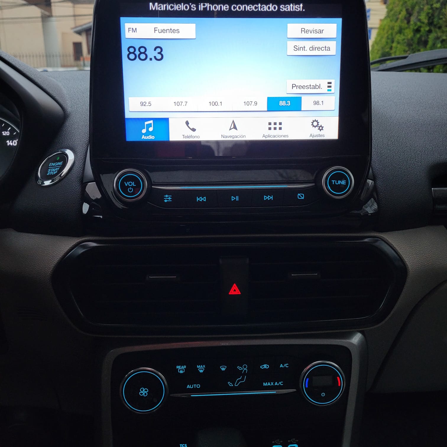 VENDO CAMIONETA DE USO PERSONAL 20 KM