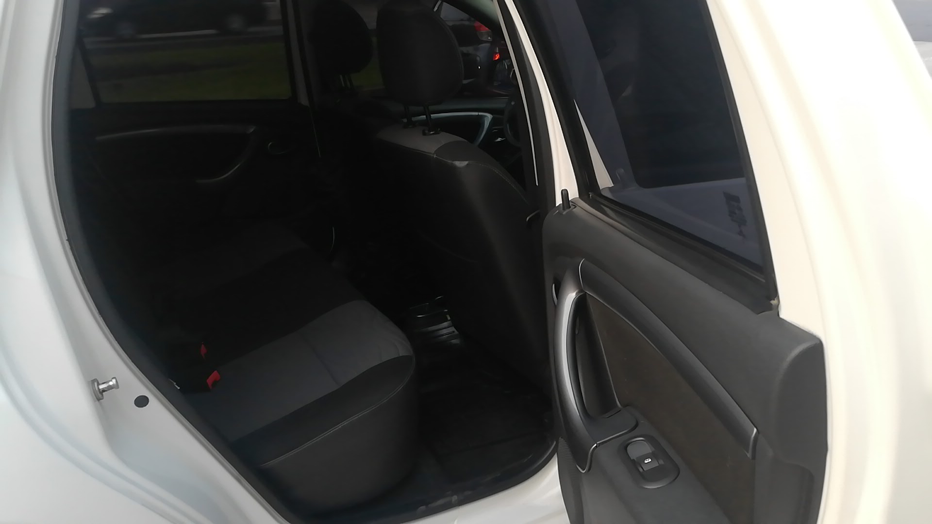 Vendo camioneta SUV Renault Duster 2016 Impecable