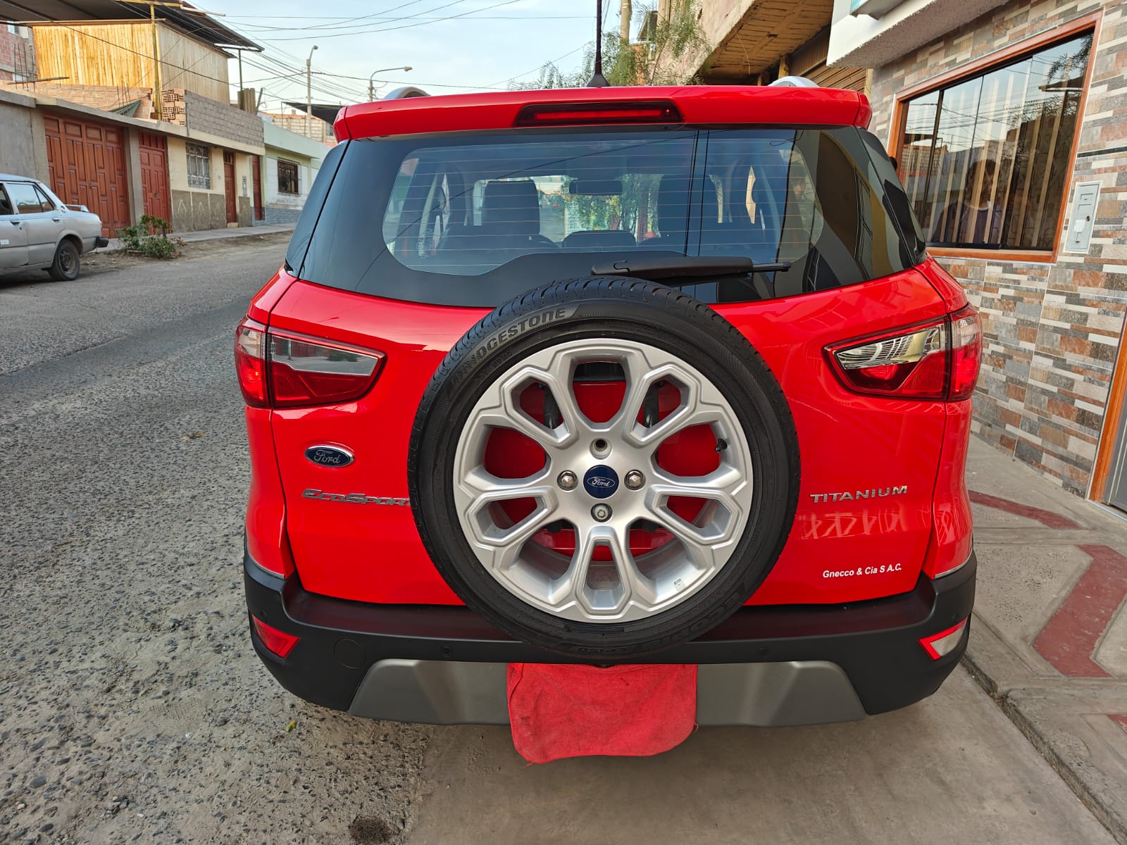 VENDO AUTO FORD ESCORT – MECANICO – AÑO 2022