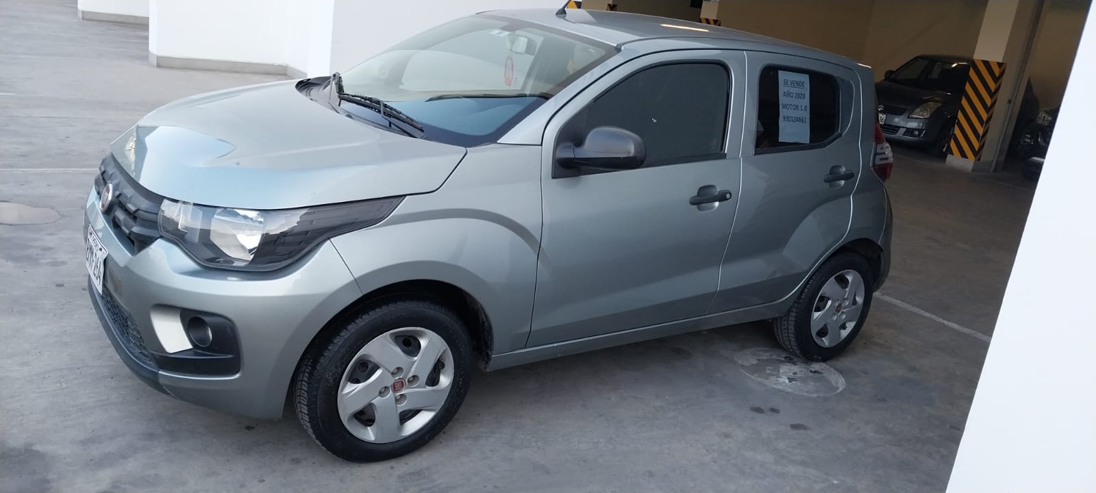 Fiat Mobi super conservado