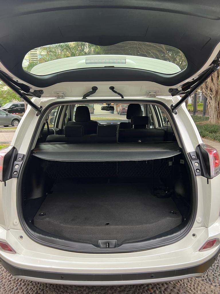 TOYOTA RAV4 2018
