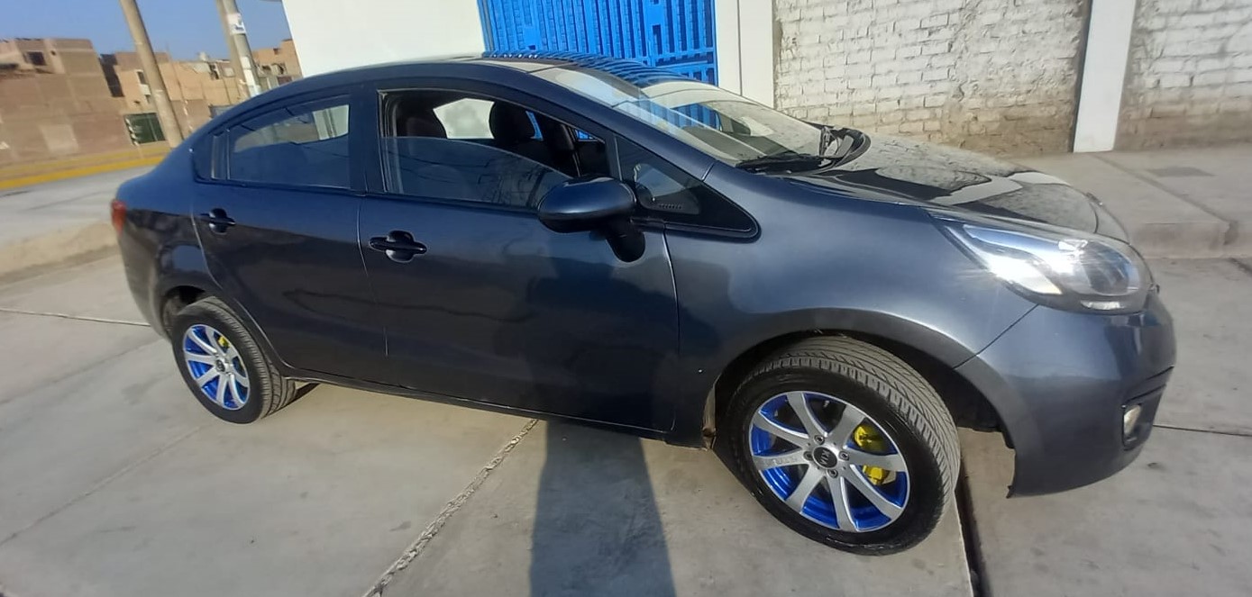 Se vende kia rio 2014