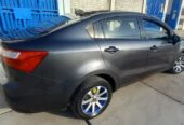 Se vende kia rio 2014