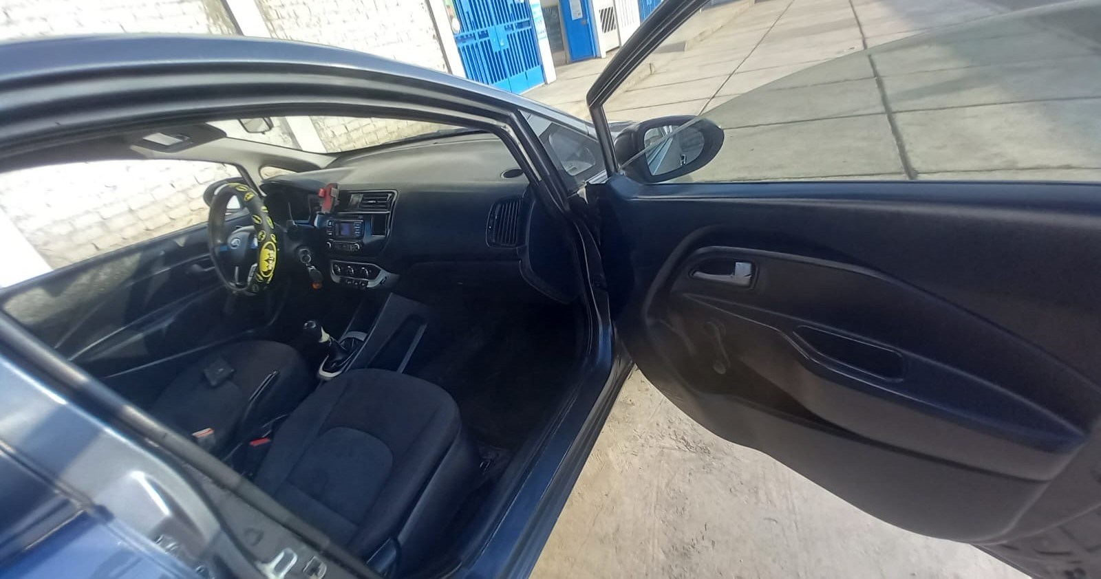 Se vende kia rio 2014