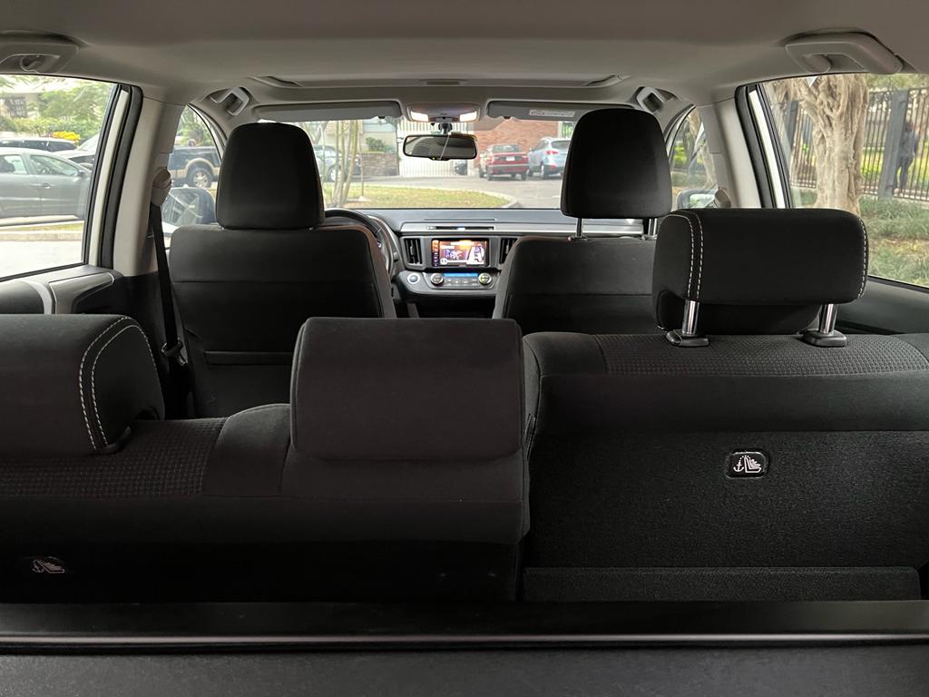 TOYOTA RAV4 2018
